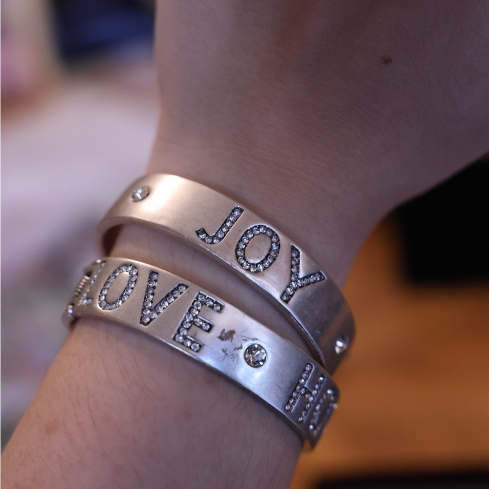 Silver Inspirational Bangle Set